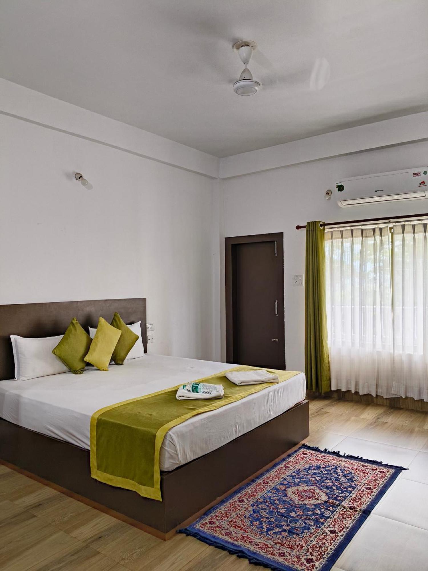 Shivaji Inn Kaziranga Kāziranga Exterior foto